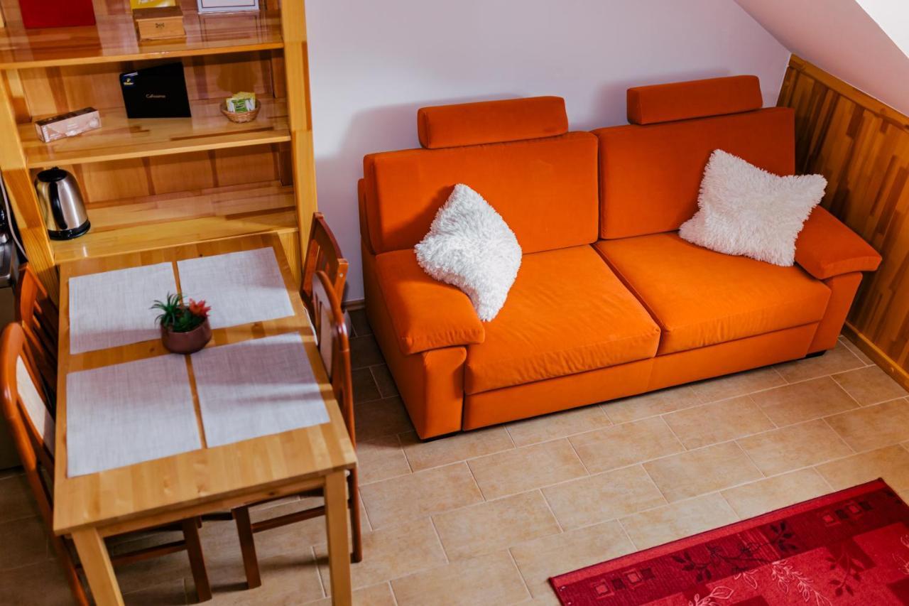 Niki Apartman ยูลา ภายนอก รูปภาพ